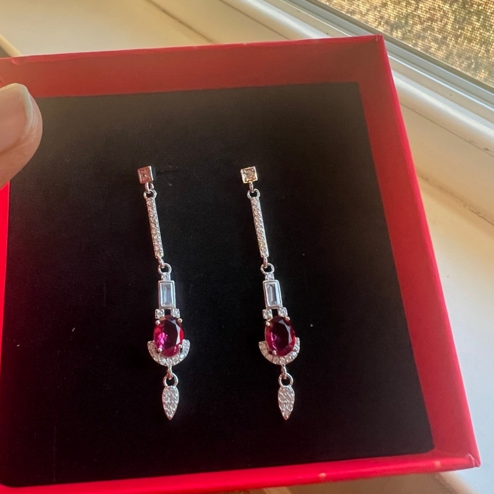 Simple And Elegant Ruby Oval Cut 1.3ct Dangle Lig… - image 4